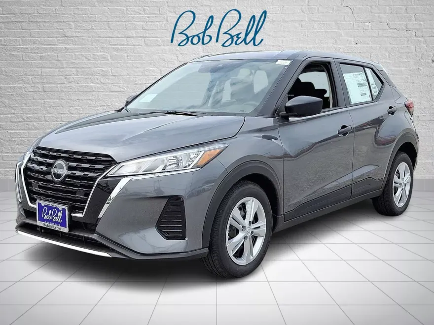 2025 Nissan Kicks Play S photo 1