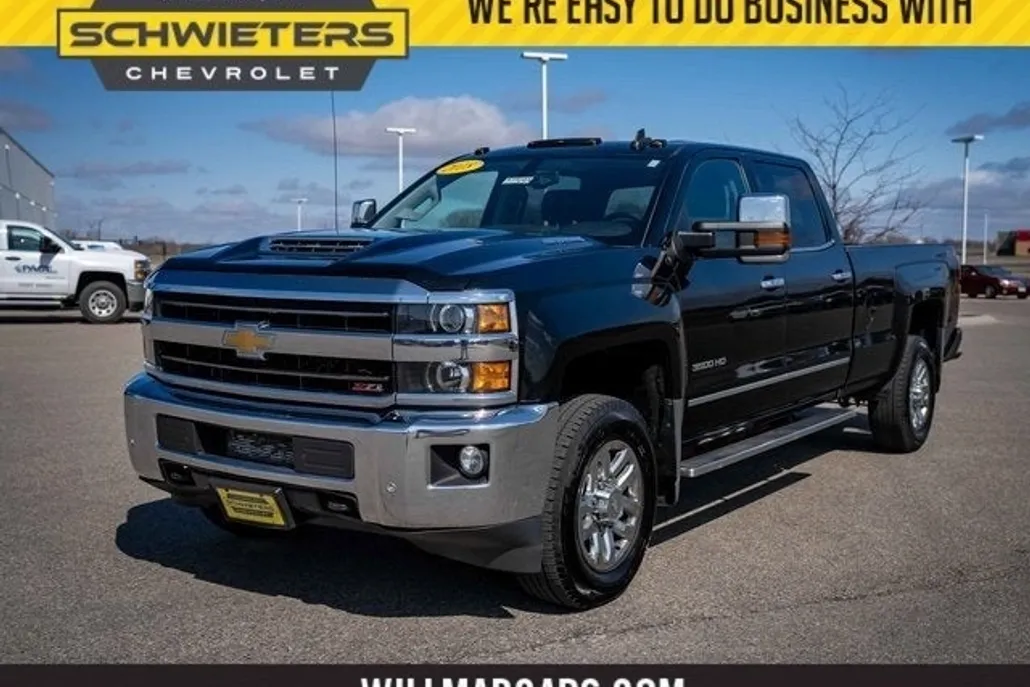 2018 Chevrolet Silverado 3500HD LTZ photo 1