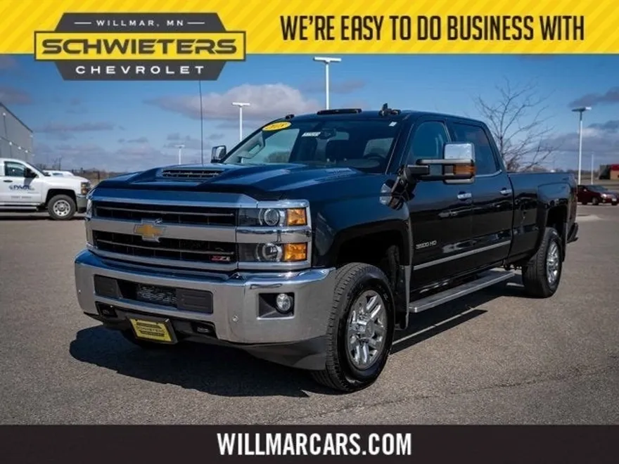 2018 Chevrolet Silverado 3500HD LTZ photo 1