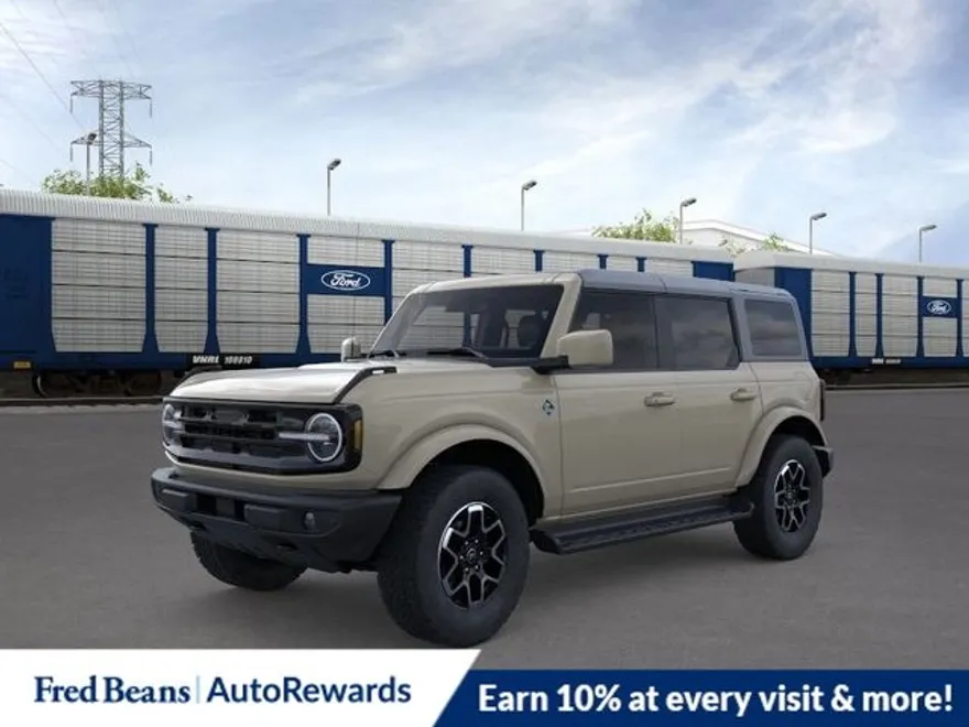 2025 Ford Bronco Outer Banks photo 1