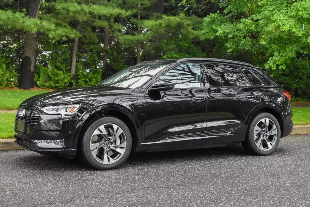 2021 Audi e-tron Premium photo 1