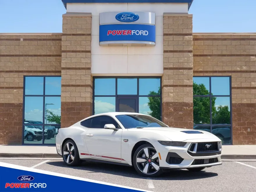2025 Ford Mustang GT Premium photo 1