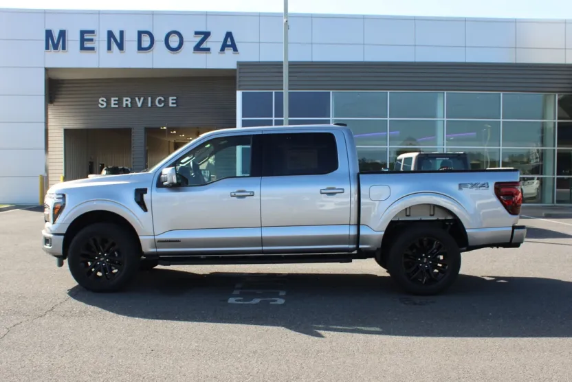 2025 Ford F-150 Lariat photo 1