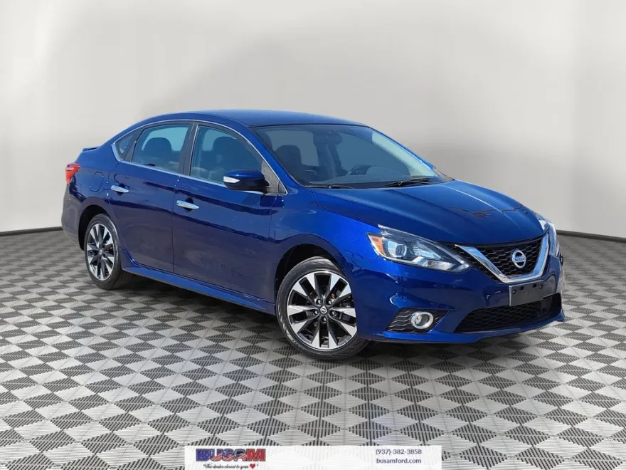 2018 Nissan Sentra SR photo 1