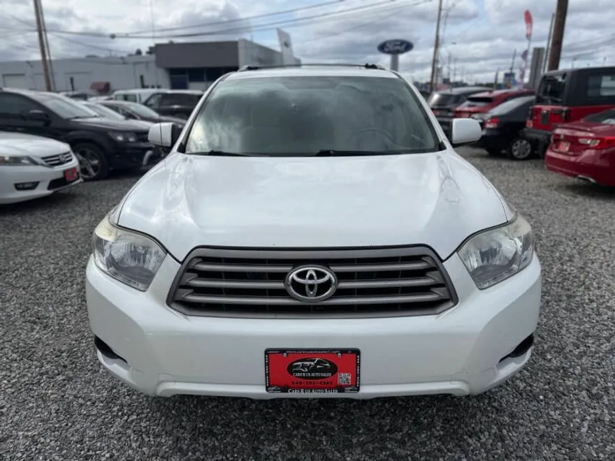 2010 Toyota Highlander Base photo 1