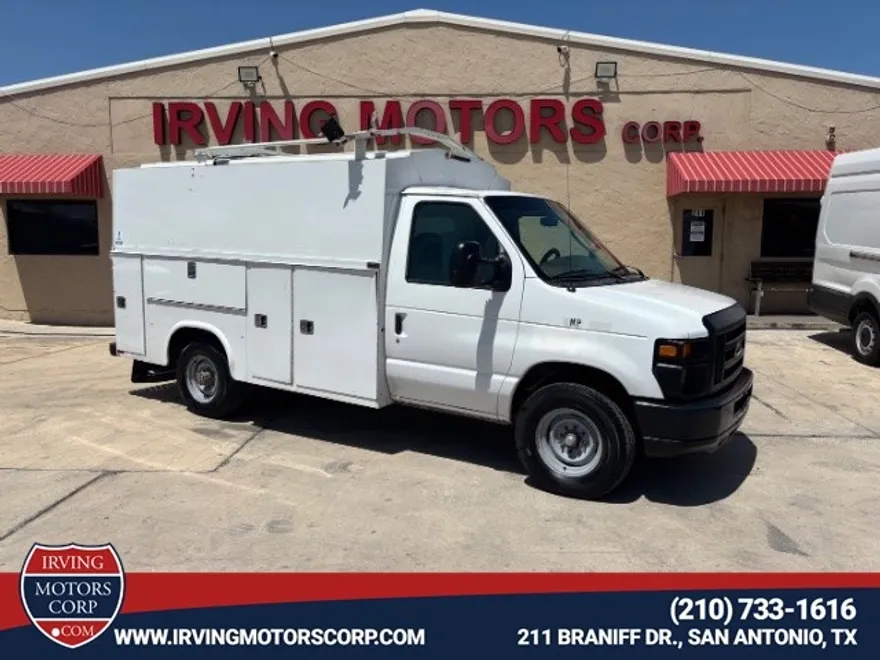 2008 Ford E-350 photo 1