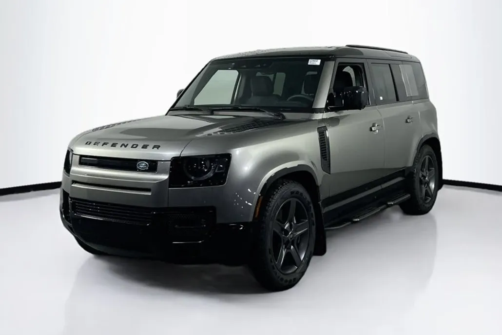 2025 Land Rover Defender 110 X-Dynamic SE photo 1