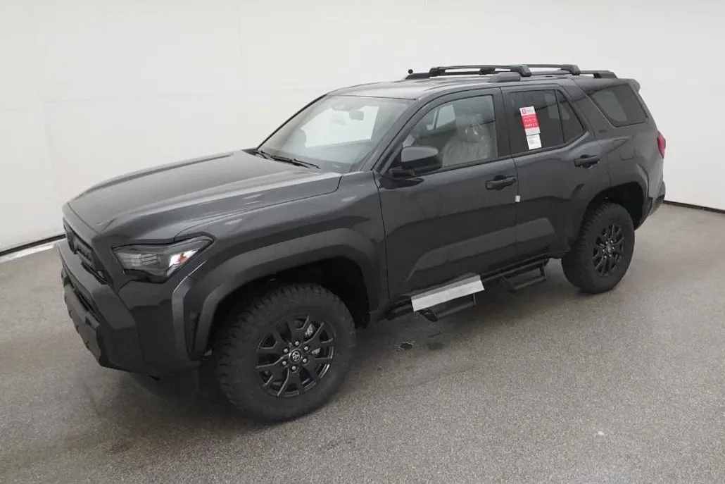2025 Toyota 4Runner SR5 photo 1