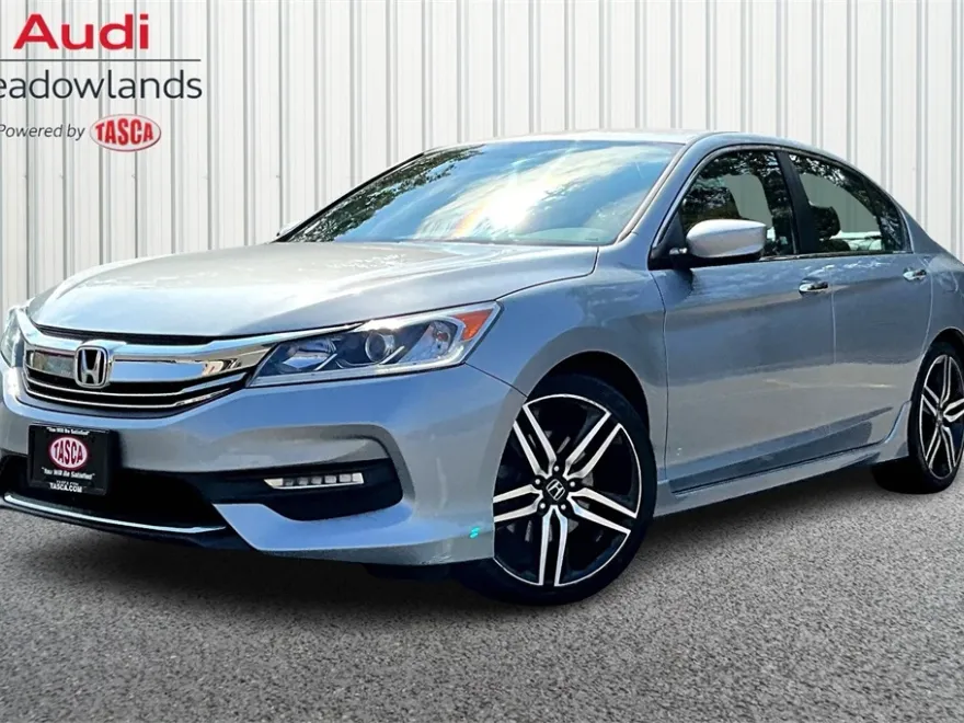 2017 Honda Accord Sport photo 1