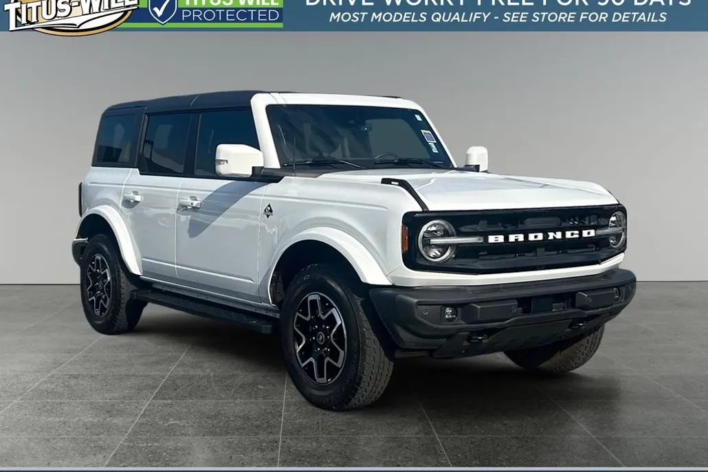 2023 Ford Bronco Outer Banks photo 1