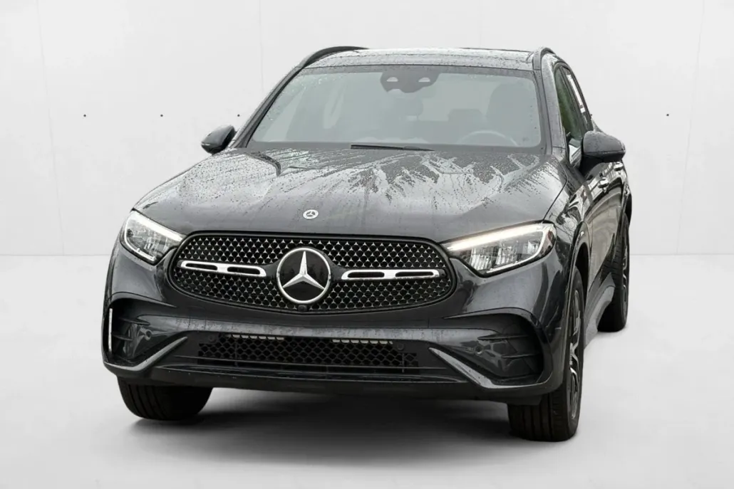 2024 Mercedes Benz GLC 300 photo 1