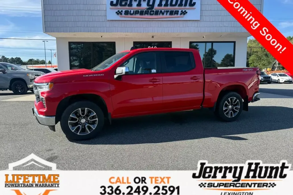 2022 Chevrolet Silverado 1500 LT photo 1