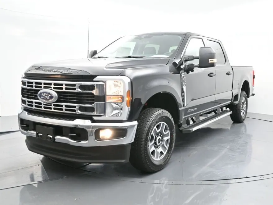 2025 Ford F-250 photo 1