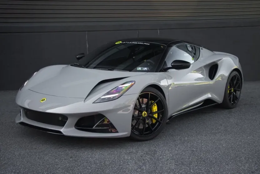 2024 Lotus Emira First Edition photo 1