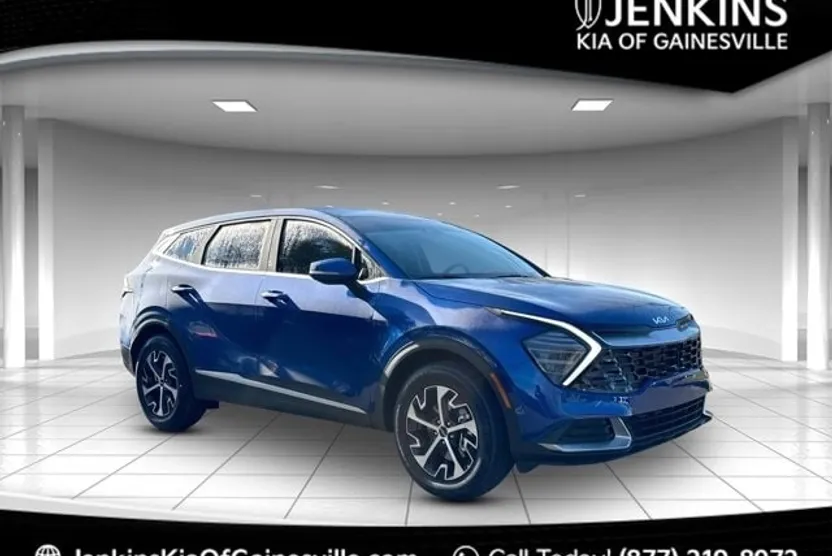 2025 Kia Sportage EX photo 1