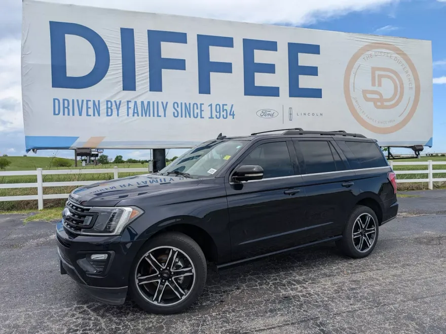 2021 Ford Expedition Limited photo 1