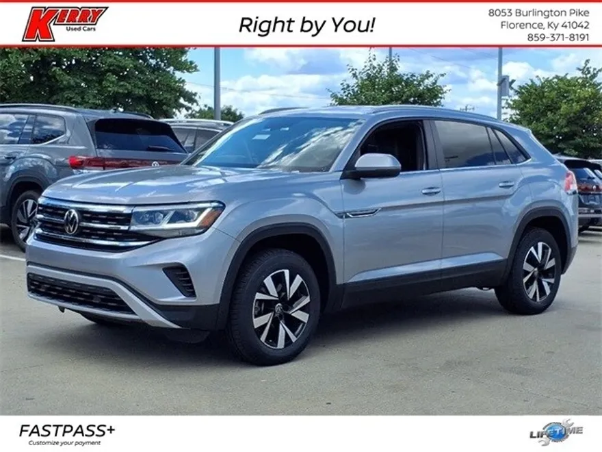 2022 Volkswagen Atlas Cross Sport SE photo 1