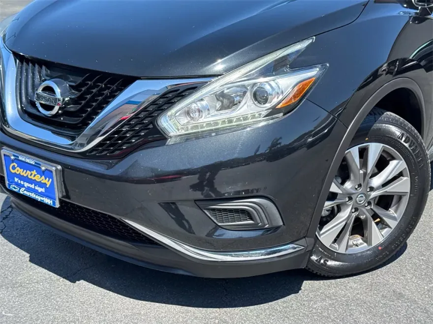 2015 Nissan Murano S photo 1