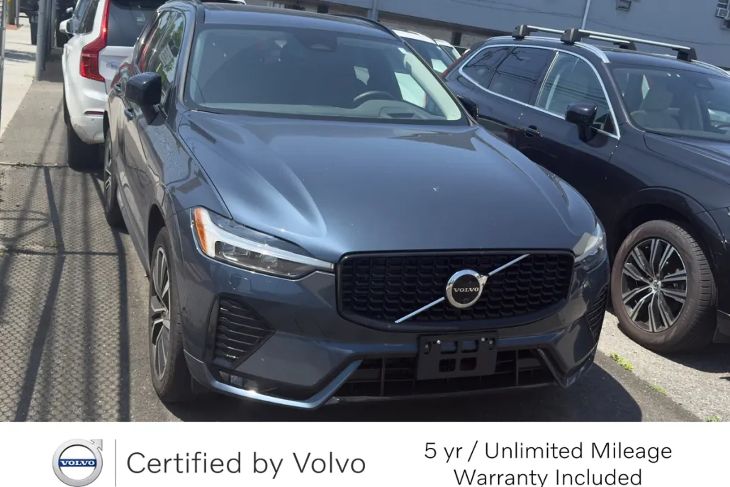 2023 Volvo XC60 Ultimate photo 1