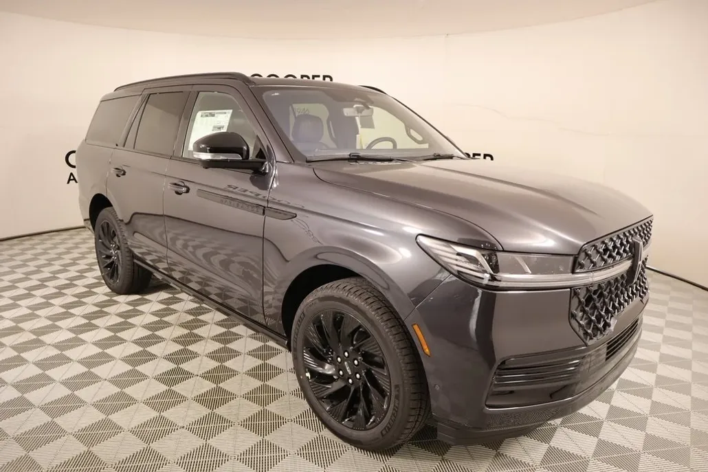 2025 Lincoln Navigator Reserve photo 1
