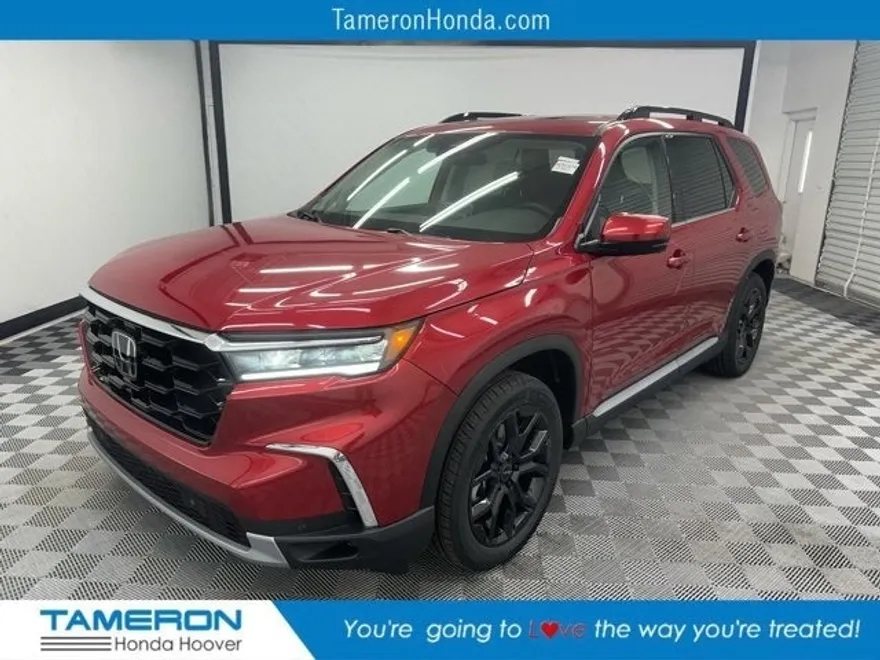 2025 Honda Pilot Touring photo 1
