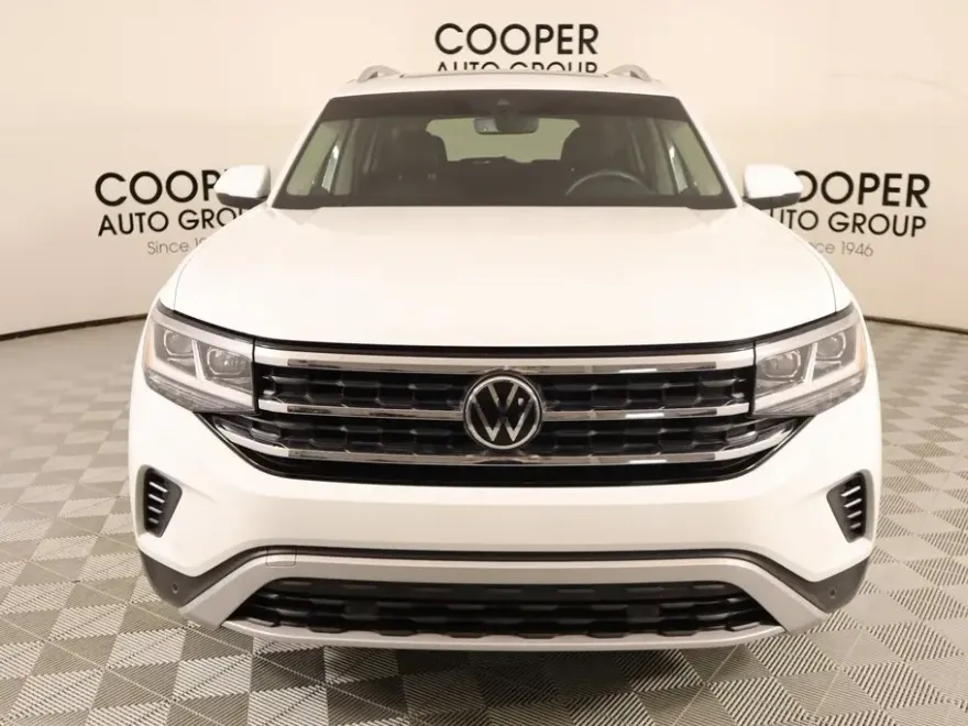 2022 Volkswagen Atlas SEL photo 1