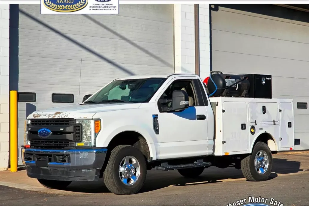 2017 Ford F-250 XL photo 1