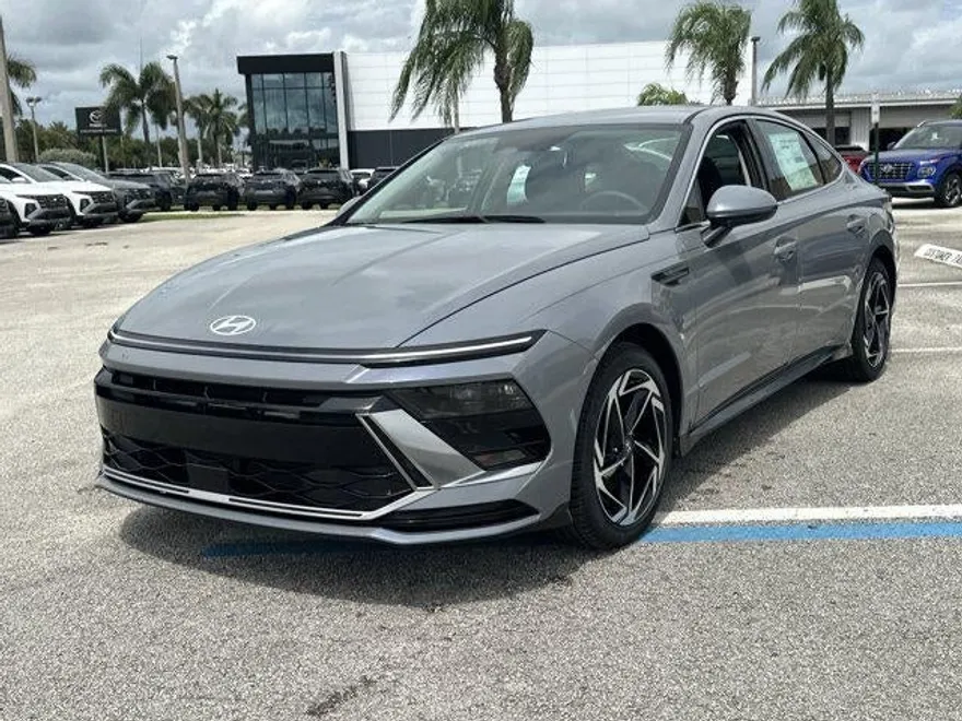 2026 Hyundai Sonata SEL Sport photo 1