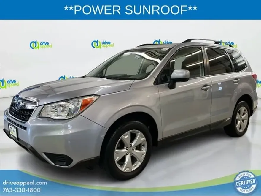 2016 Subaru Forester 2.5i Premium photo 1