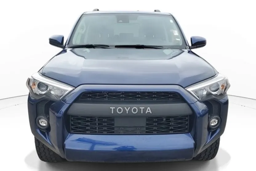 2023 Toyota 4Runner SR5 photo 1