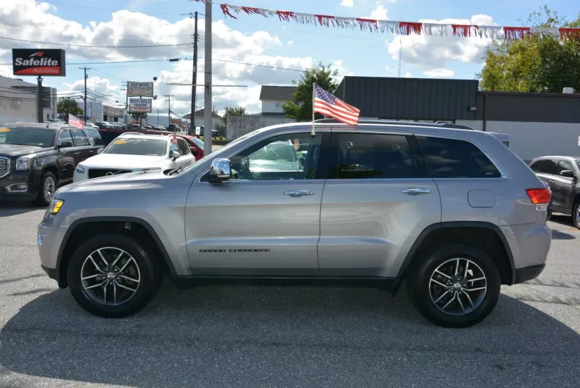 2018 Jeep Grand Cherokee Limited Sport photo 1