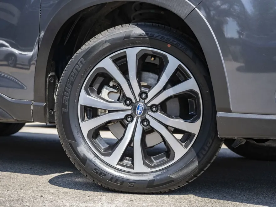 2023 Subaru Forester Limited photo 1