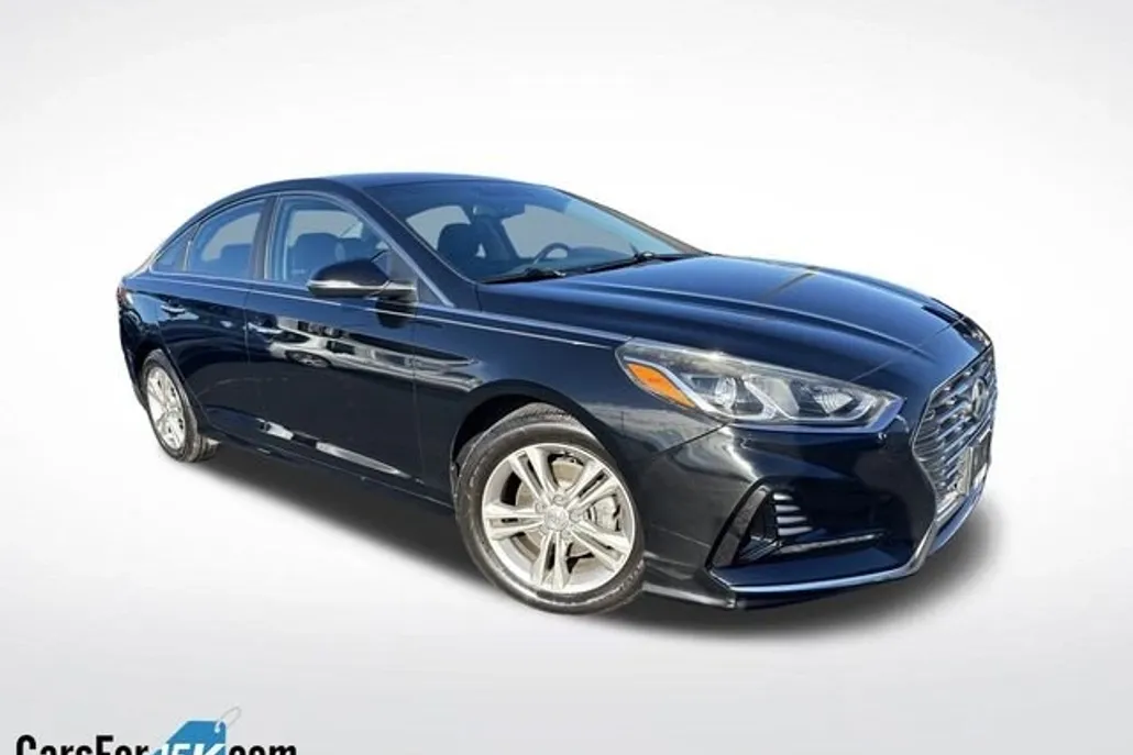 2018 Hyundai Sonata SEL photo 1