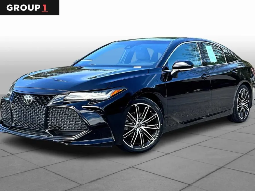 2019 Toyota Avalon Touring photo 1