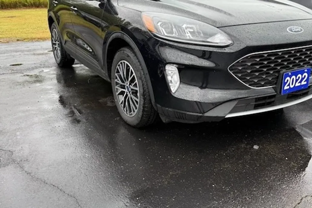 2022 Ford Escape Plug-In Hybrid SEL photo 1