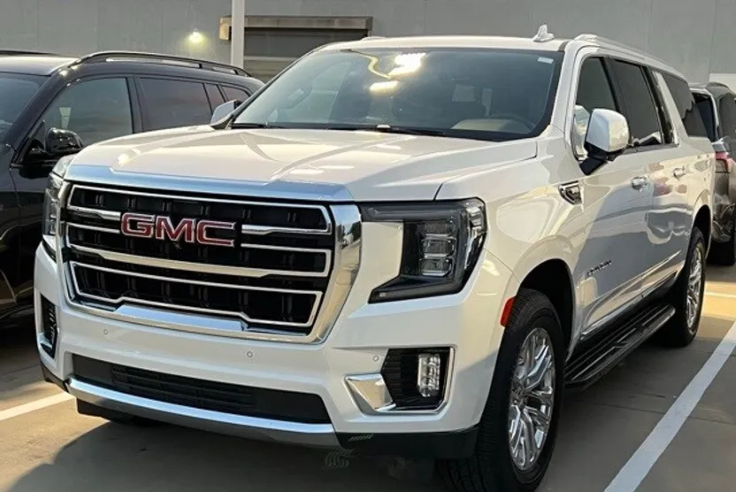 2022 Gmc Yukon XL SLT photo 1