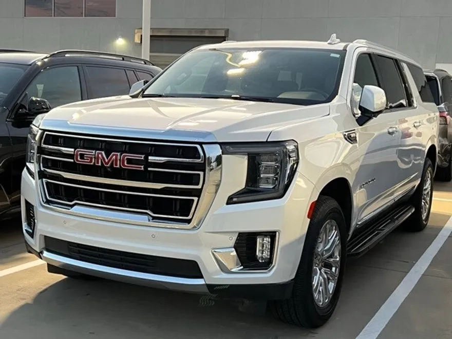 2022 Gmc Yukon XL SLT photo 1