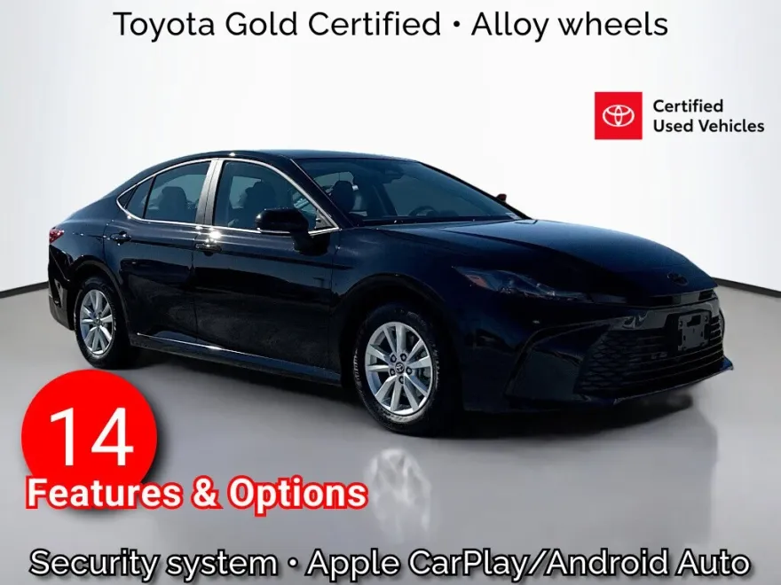 2025 Toyota Camry LE photo 1