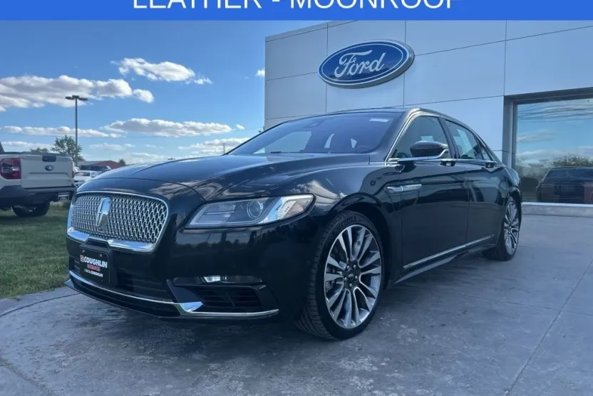 2017 Lincoln Continental Reserve photo 1