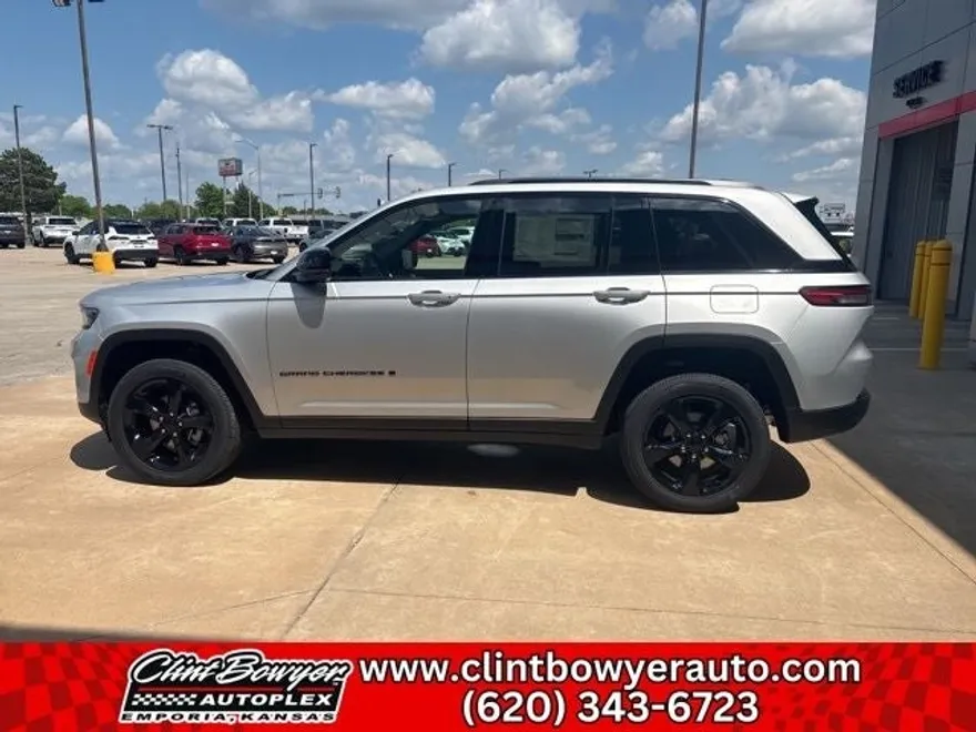 2025 Jeep Grand Cherokee Altitude X photo 1