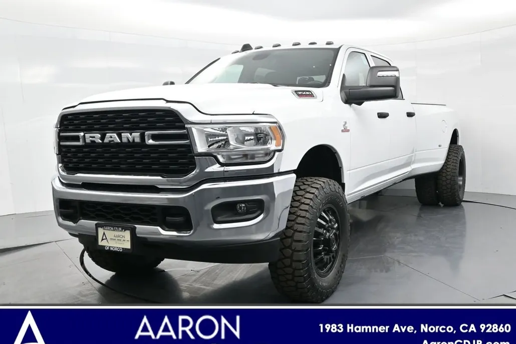 2024 Ram 3500 Tradesman photo 1