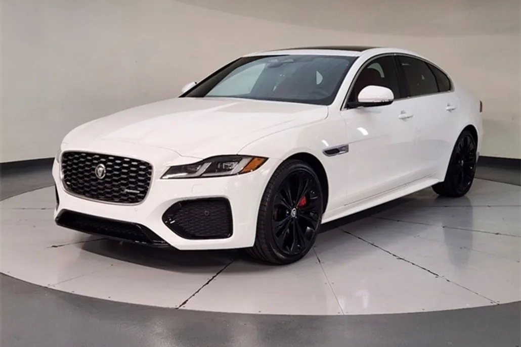 2024 Jaguar XF P250 R-Dynamic SE photo 1