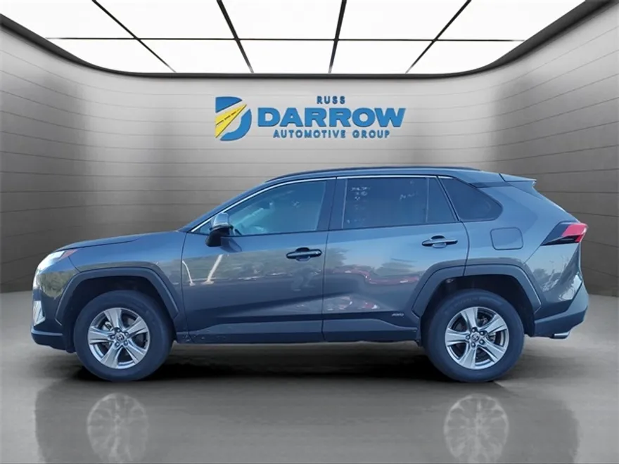 2024 Toyota RAV4 Hybrid XLE photo 1