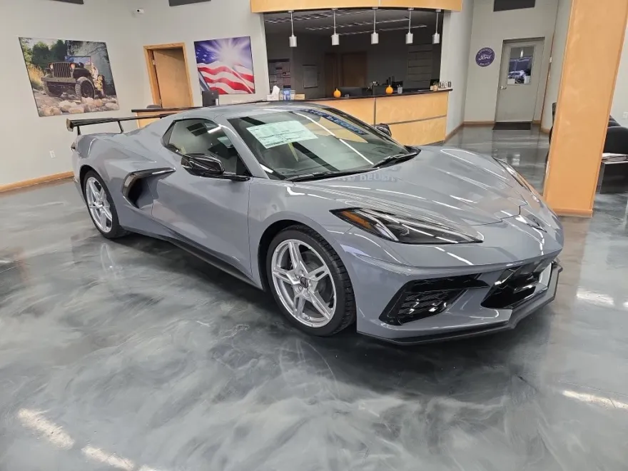2025 Chevrolet Corvette Stingray photo 1