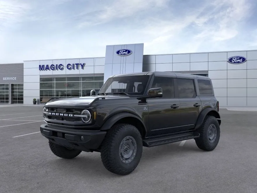 2025 Ford Bronco Outer Banks photo 1
