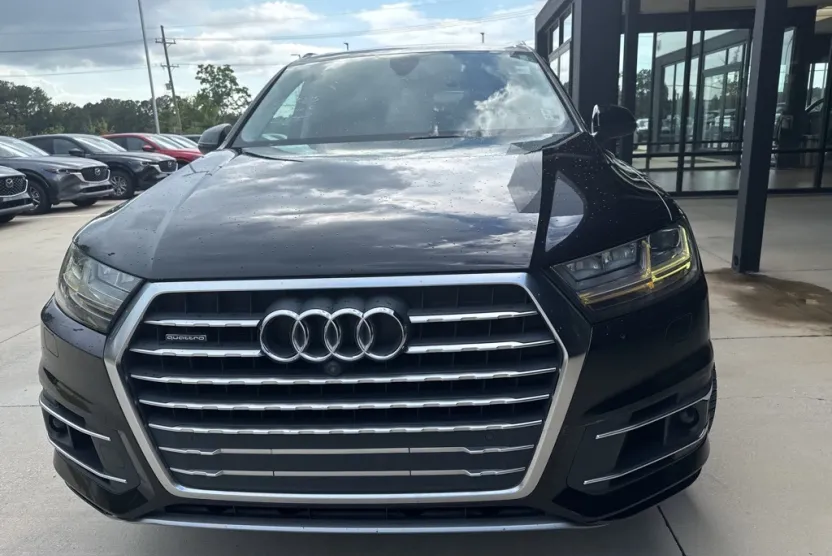 2017 Audi Q7 3.0T Prestige photo 1