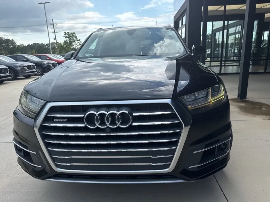 2017 Audi Q7 3.0T Prestige photo 1