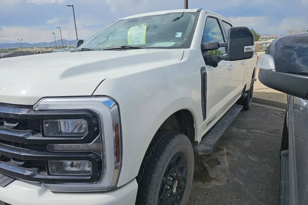 2024 Ford F-350 photo 1