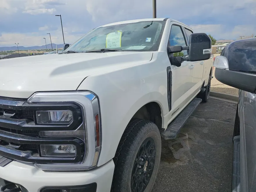 2024 Ford F-350 photo 1