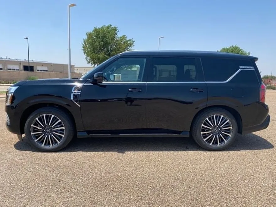 2025 Nissan Armada Platinum Reserve photo 1